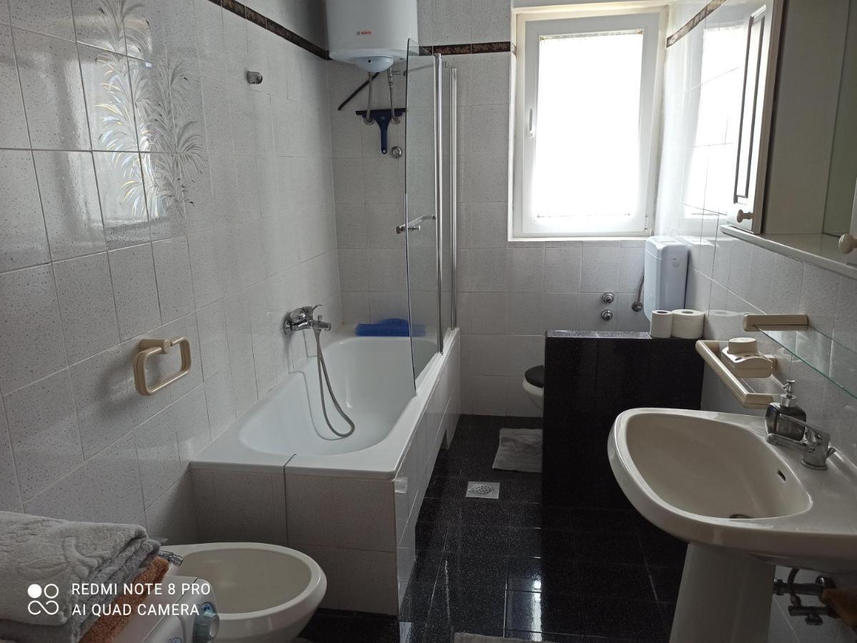 Lea Apartment Umag Kültér fotó